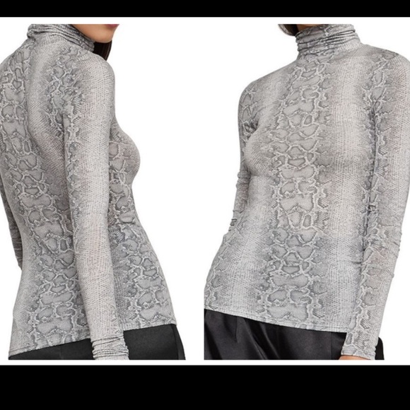 BCBGMAXAZRIA Snake Skin print. Turtleneck, Long Sleeve size XS in EUC. - Picture 1 of 17